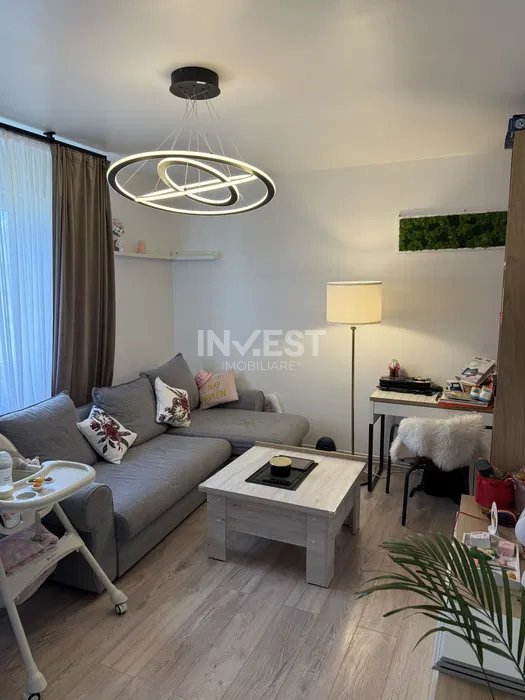 Alexandru- Apartament 3 camere renovat si mobilat- 81.900 euro  - 8