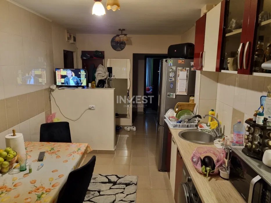 Galata- Apartament 3 camere 2 bai, etajul 2- BLOC 1980  - 4