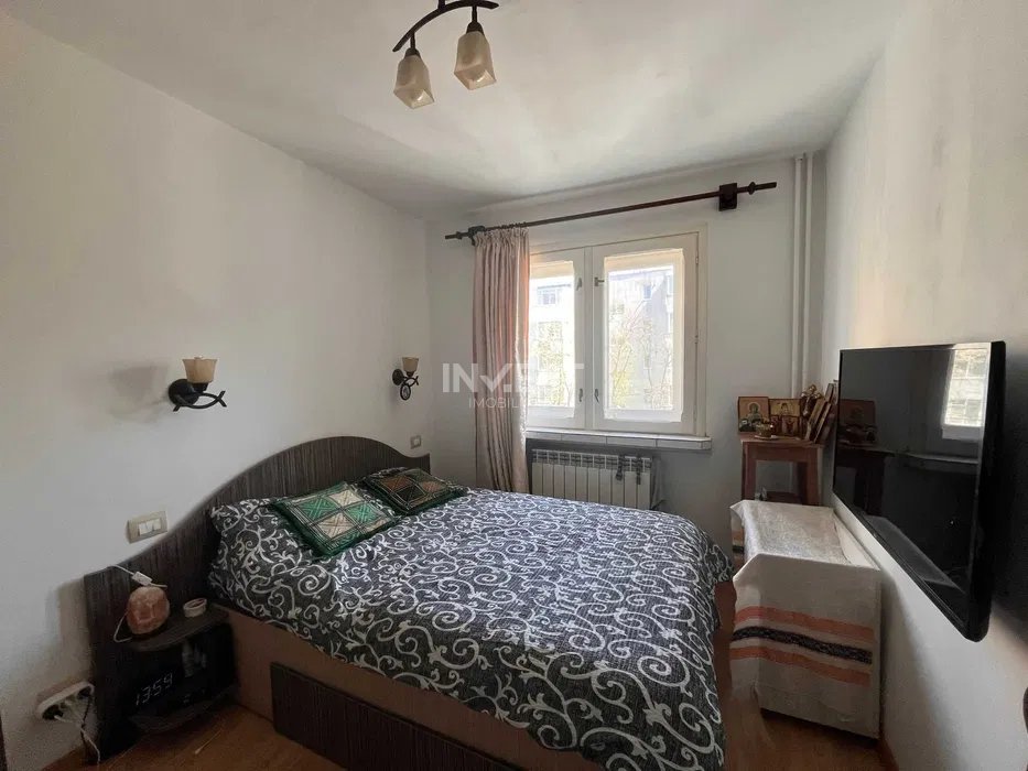 Zimbru- Apartament 3 camere mobilat, etajul 2 - 3