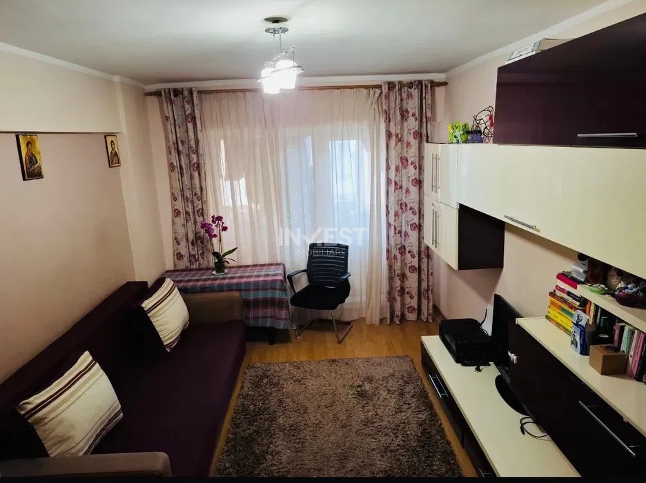 Apartament de vanzare, 2 camere decomandat – Zona Kaufland Păcurari - 2