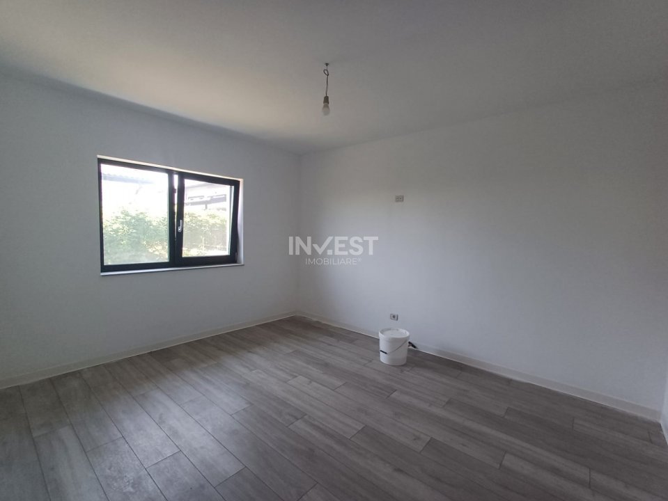 Casa individuala cu 4 camere , VALEA ADANCA - 10