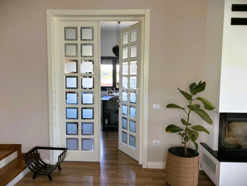 Vilă în Stil Mediteranean în cartierul Bucium - 10