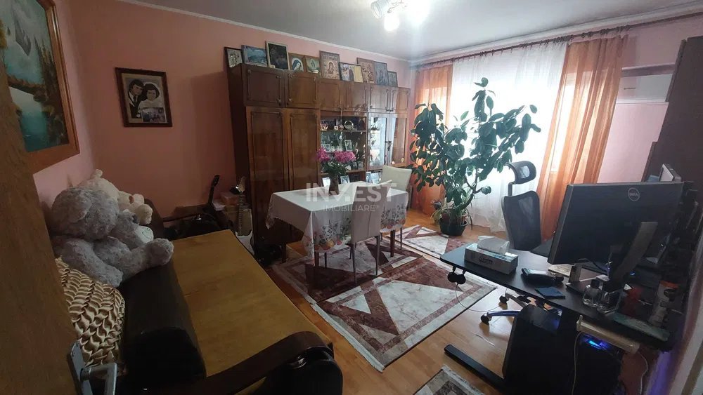 Apartament cu 4 camere de vanzare in Dacia  - 3