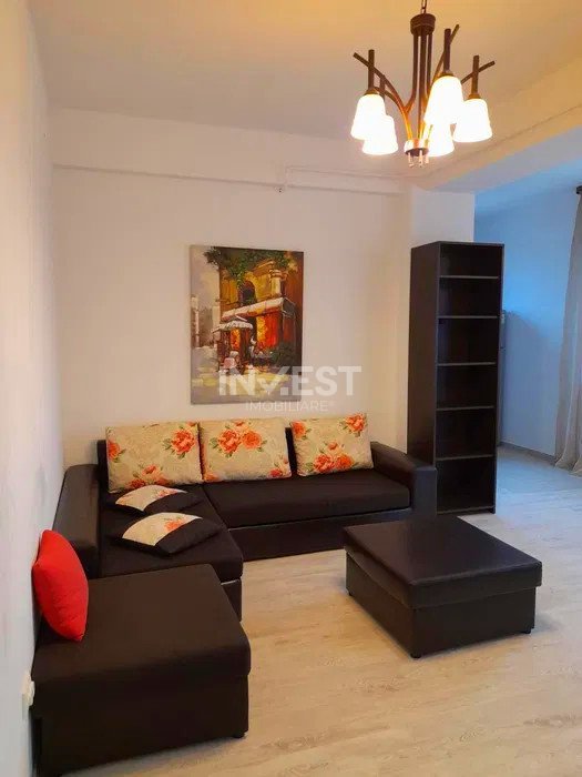 Apartament 2 camere-Centru-Targu Cucu-bloc 2010-etaj 1 - 2