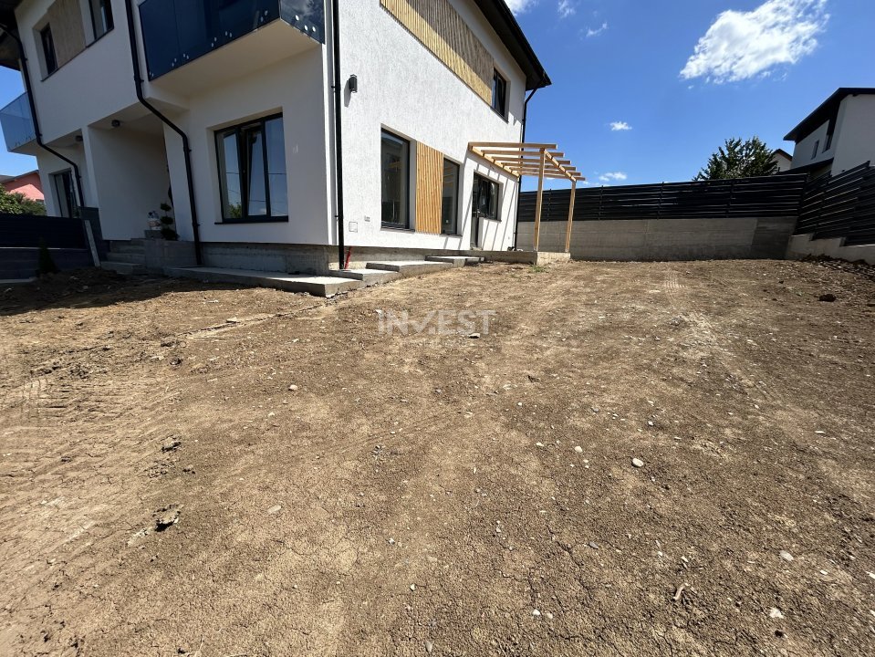 Casă 4 camere de vânzare,  Mutare rapidă, Vișani – Bucium, Iași - 2