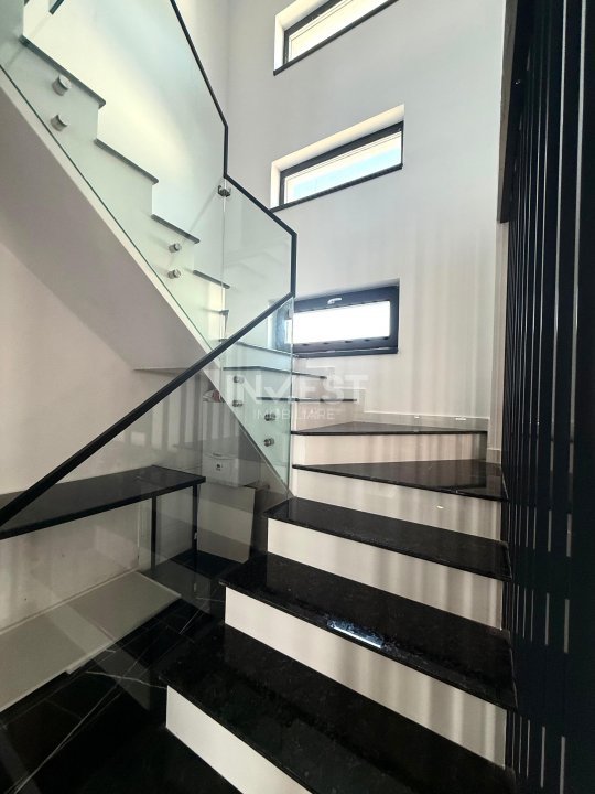 Vilă de vânzare cu design deosebit în cartierul Bucium - 14