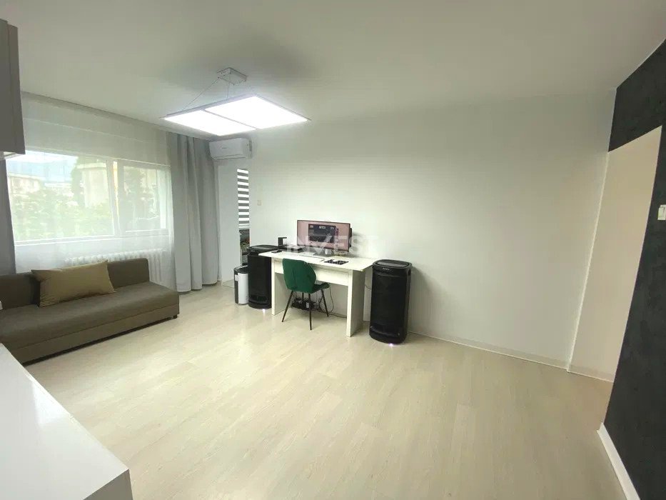 Apartament 3 camere - etaj 3 - Podu Roș  - 6