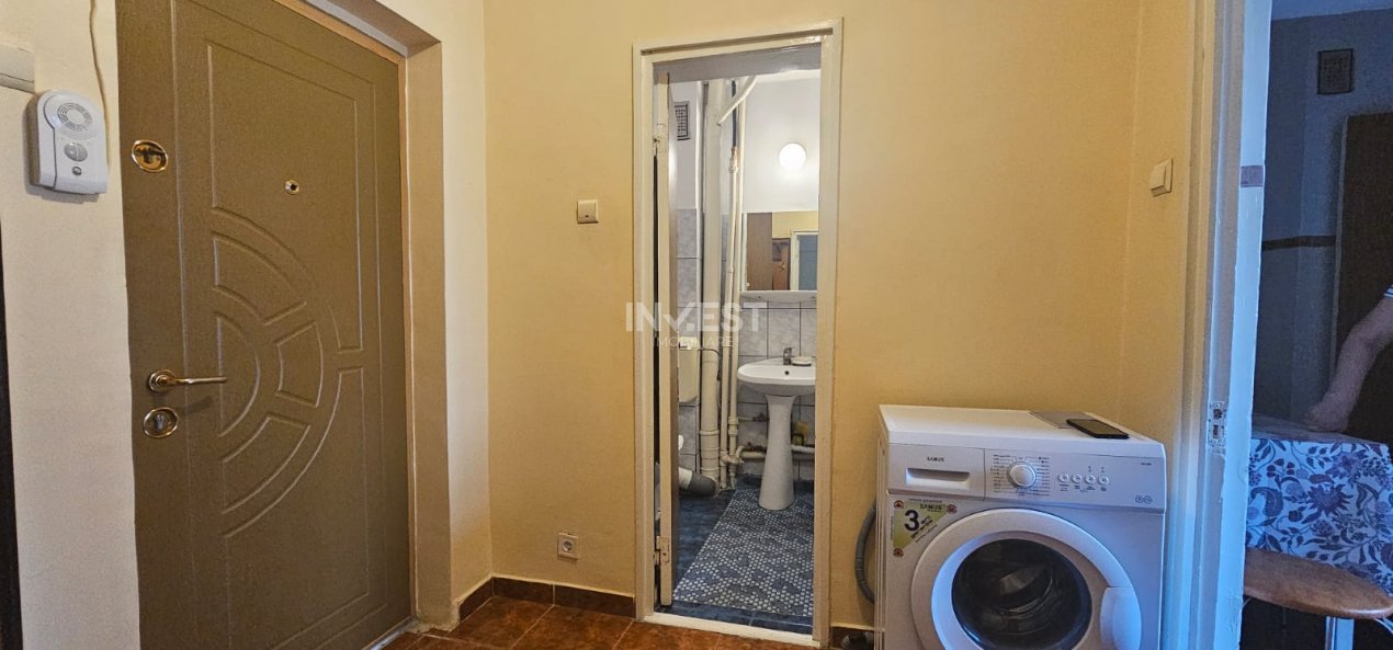 CENTRU CIVIC -apartament 1 camera decomandat  - 7
