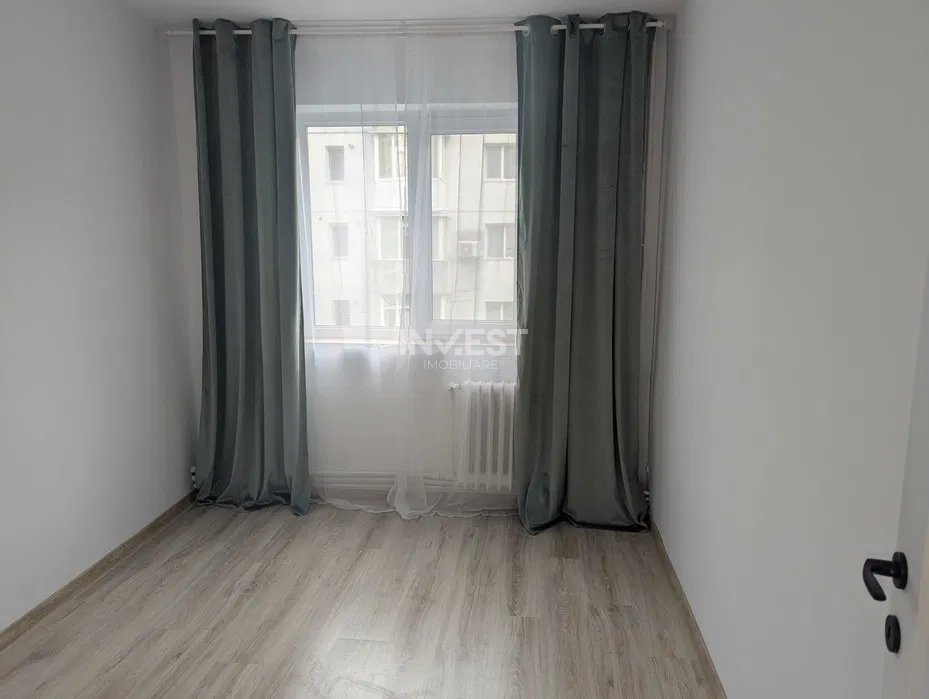 Apartament cu 3 camere de vanzare in zona Zimbru- Renovat  - 4