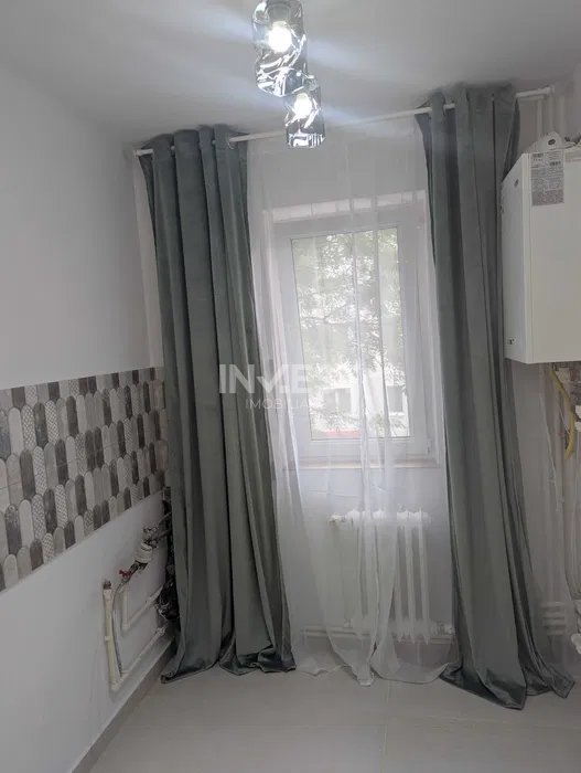 Apartament cu 3 camere de vanzare in zona Zimbru- Renovat  - 5