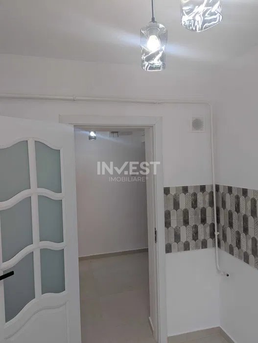 Apartament cu 3 camere de vanzare in zona Zimbru- Renovat  - 6