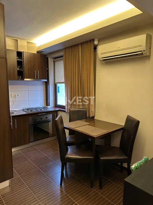 Piata Unirii-apartament cu 2 camere  - 7