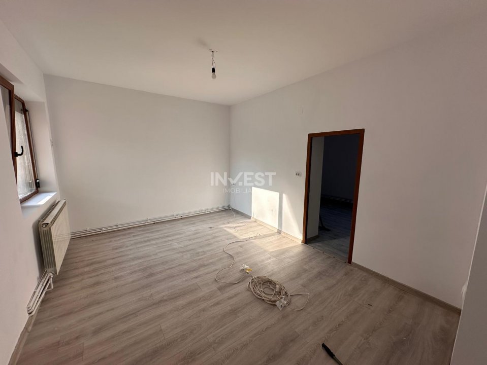 CENTRU- apartament 5 camere  etajul 1  - 6