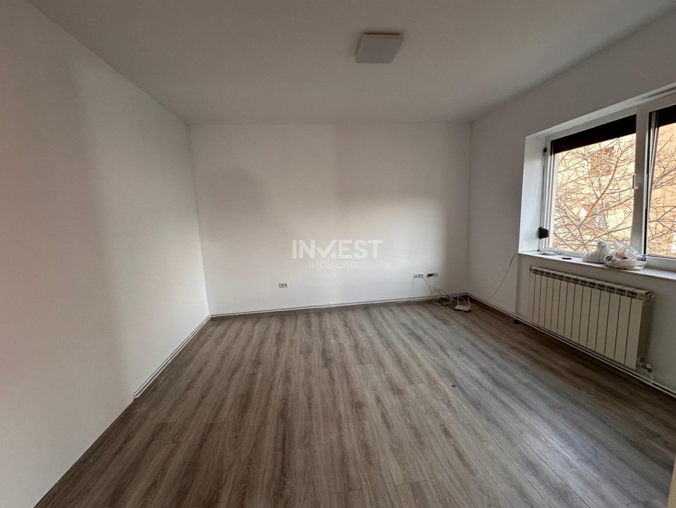 CENTRU- apartament 5 camere  etajul 1  - 7