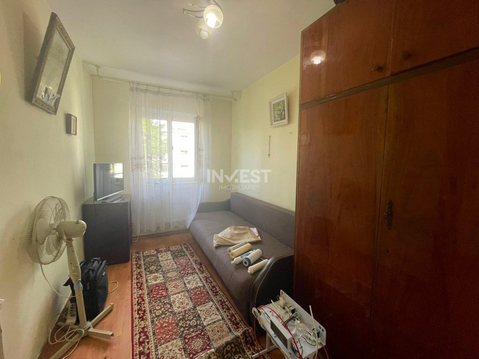 Apartament 3 camere decomandat-Pod de Fier-etaj 2 - 4