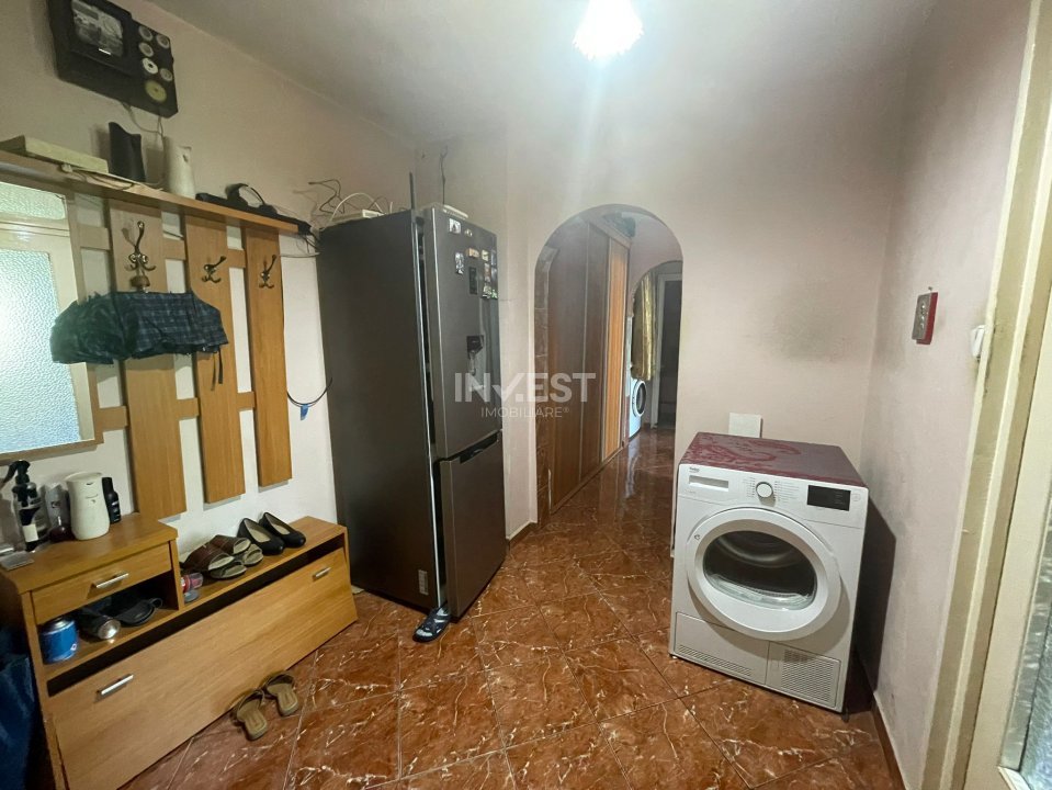 Apartament 3 camere decomandat-Pod de Fier-etaj 2 - 2