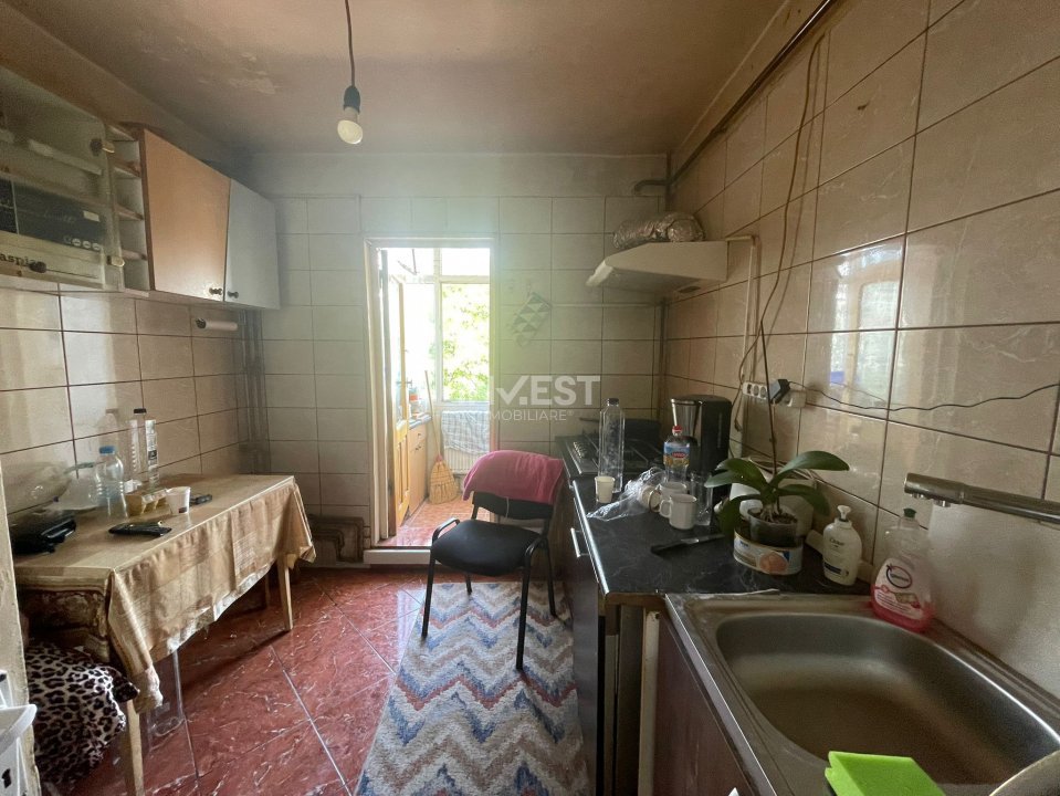 Apartament 3 camere decomandat-Pod de Fier-etaj 2 - 7