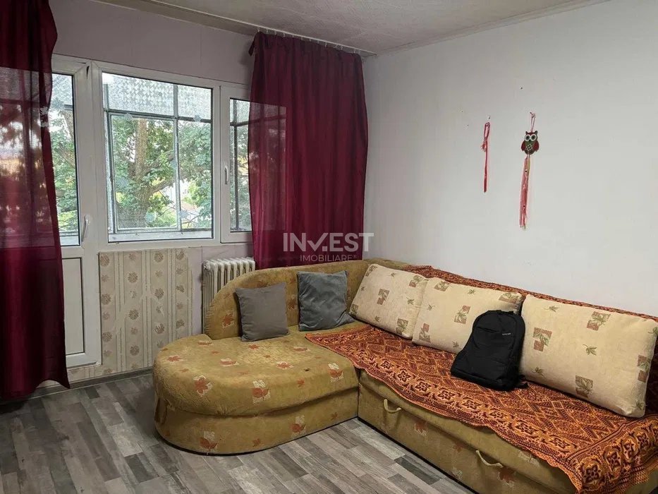 Apartament 2 camere - bloc fără risc - Podul de Piatră - 67.000 euro - 3