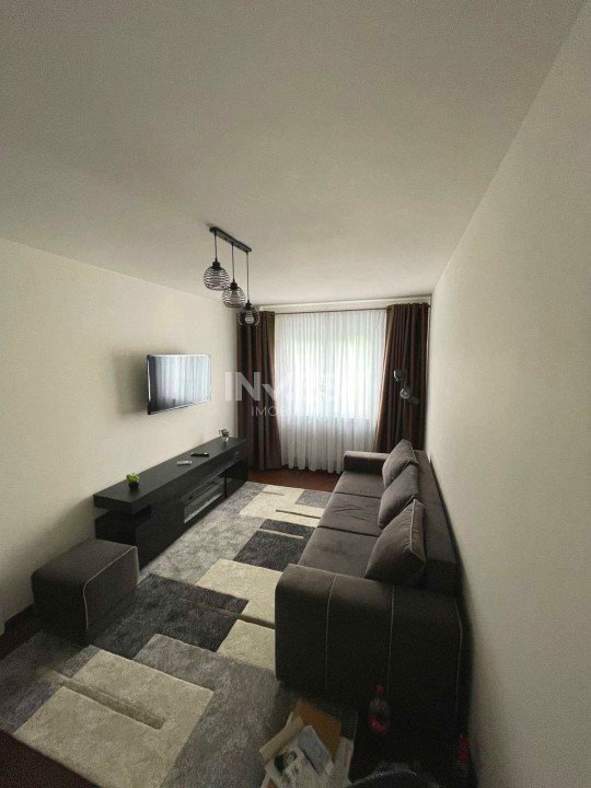 Apartament 2 camere renovat complet - etaj 3 - Podu Roș  - 2