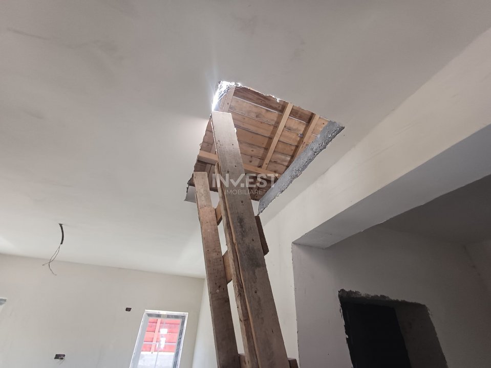 CASA INDIVIDUALA 4 CAMERE , VALEA ADANCA - 6