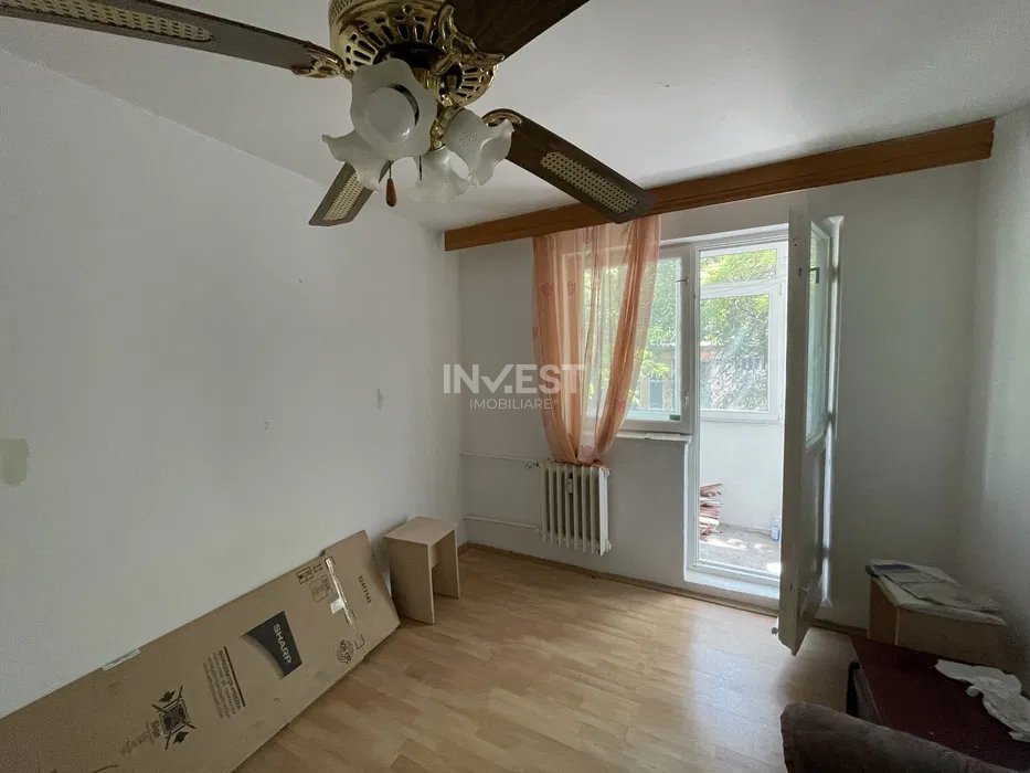Apartament 2 camere decomandat - etaj 1 - Podu Roș - 4