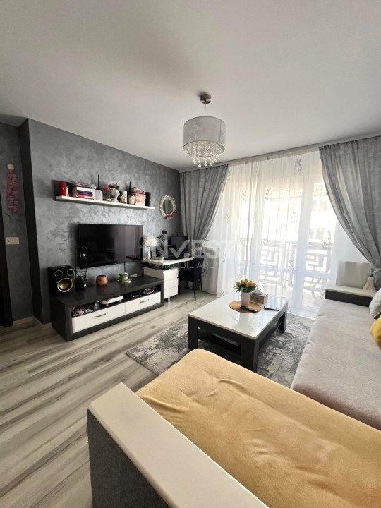 3 CAMERE 2 BAI+ 2 LOC PARCARE+ BOXA