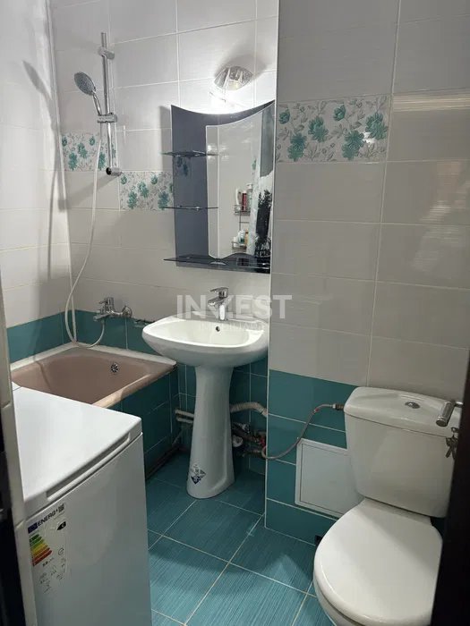 Apartament spațios, 3 camere, zona centrală – 80 mp - 8