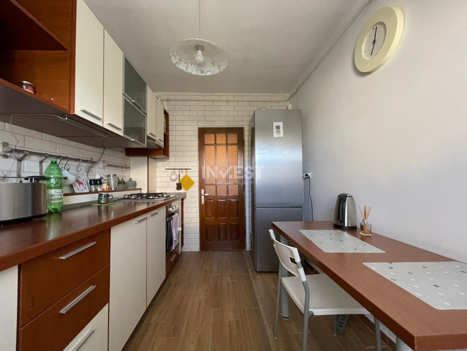 De vanzare! 3 camere, decomandat, zona Pacurari - Alpha Bank, Iasi - 4