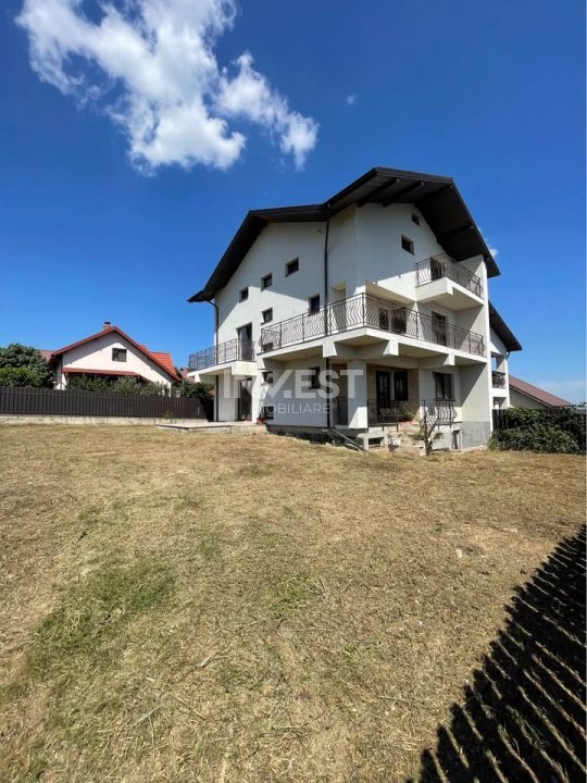 DUPLEX 7 CAMERE , VALEA ADANCA , 245 MP UTILI  - 2