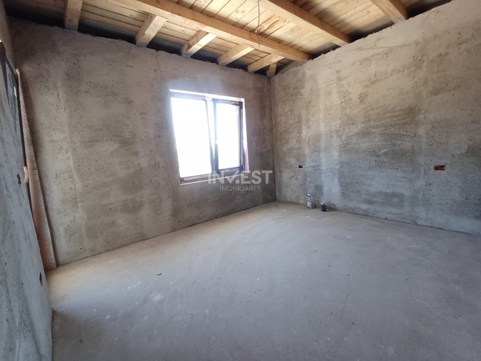 CASA 4 CAMERE , BECI , VALEA ADANCA 5 DRUMURI - 10
