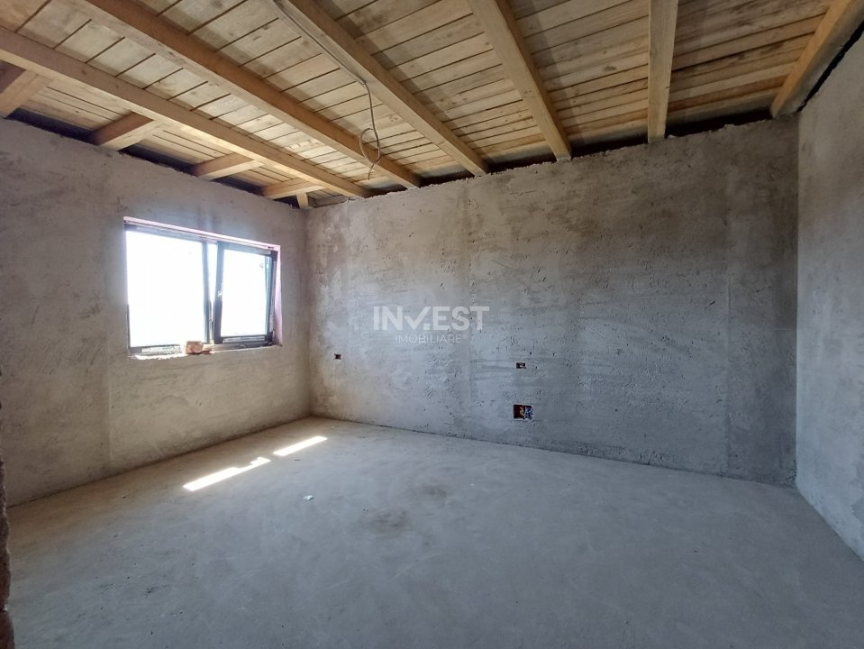 CASA 4 CAMERE , BECI , VALEA ADANCA 5 DRUMURI - 11