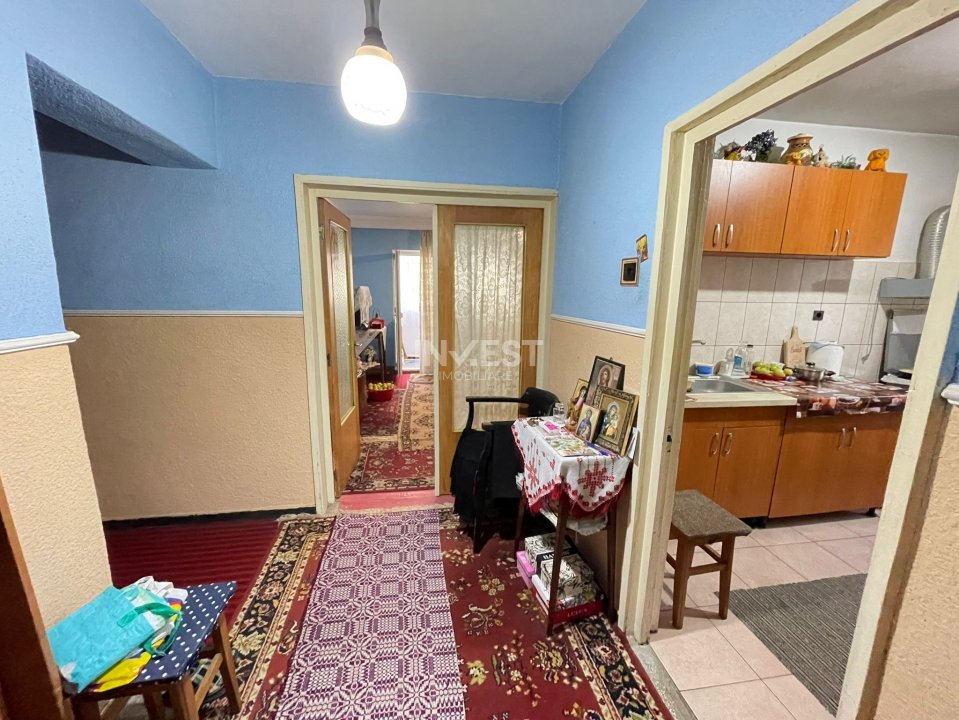 Apartament 3 camere+boxa-bloc 1989-Centru-Targu Cucu - 4
