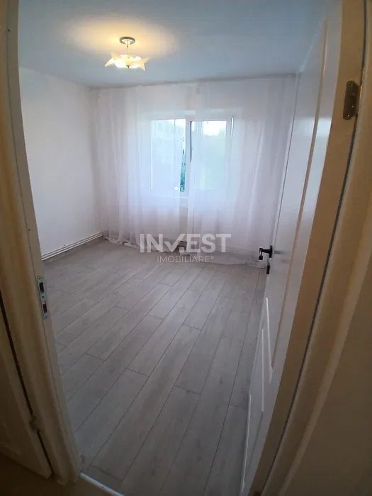 Apartament cu 3 camere de vanzare in zona Zimbru- Renovat  - 5