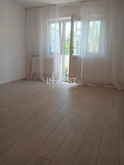 Apartament cu 3 camere de vanzare in zona Zimbru- Renovat  - 7
