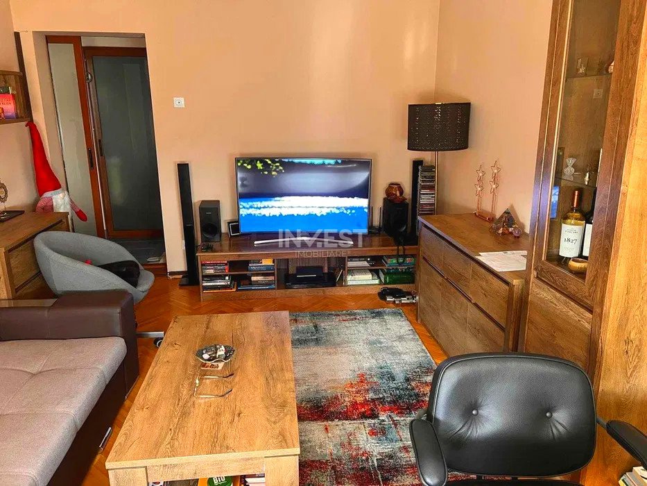 Apartament 3 camere decomandat - Podu Roș, Bulevardul Socola  - 2