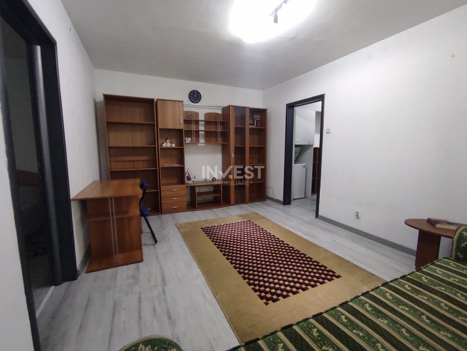 DE INCHIRIAT - APARTAMENT 2 CAMERE-PODU ROS - 3