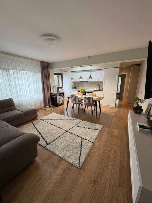 Apartament cu 3 camere *mobilat și utilat* - 300m de Hotel Bellaria - 2