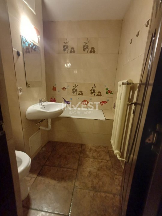 Dacia- Apartament cu 2 camere decomandat  - 4