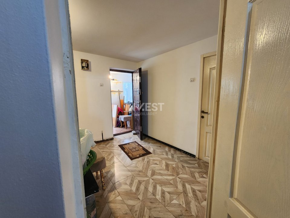 CASA CU 3 CAMERE , VALEA ADANCA , 1 KM DE SOSEAUA NICOLINA !!! - 8