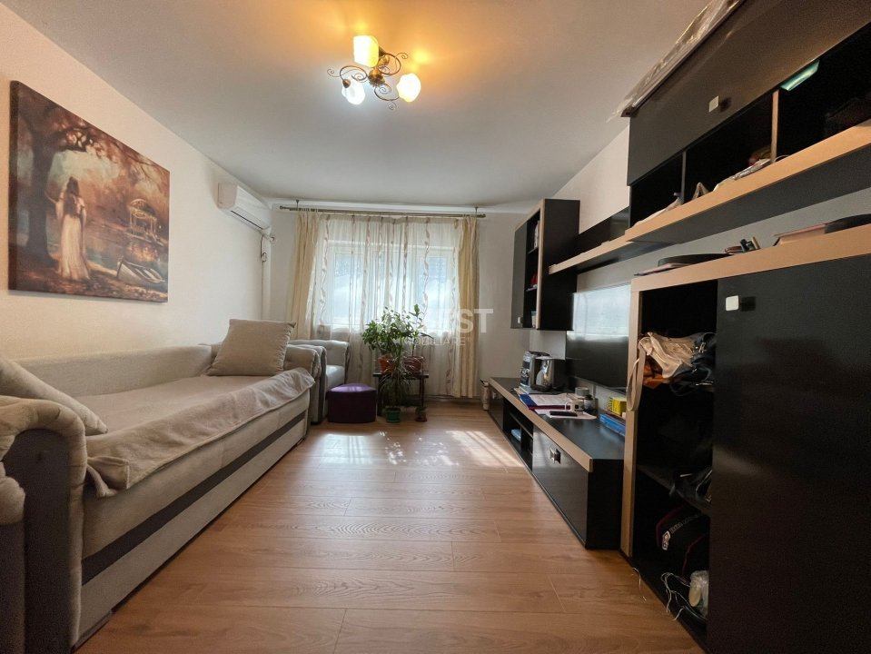 Apartament de vanzare, 3 camere, Etajul 1, zona Canta - Profi, Iasi - 1