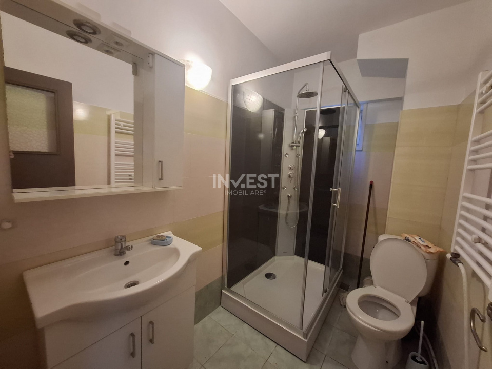 INCHIRIERE-APARTAMENT 3 CAMERE-DECOMANDAT-CENTRU - 10