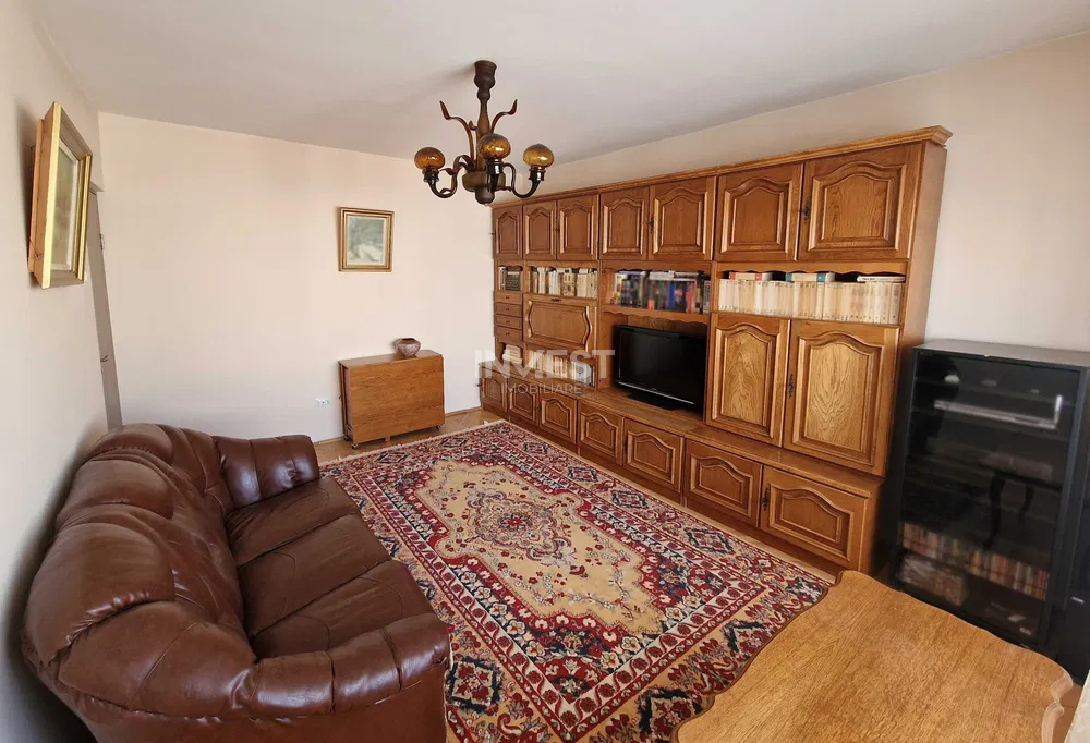 Apartament de vanzare, 3 camere, zona Gara- Rapa Galbena, Iasi - 1