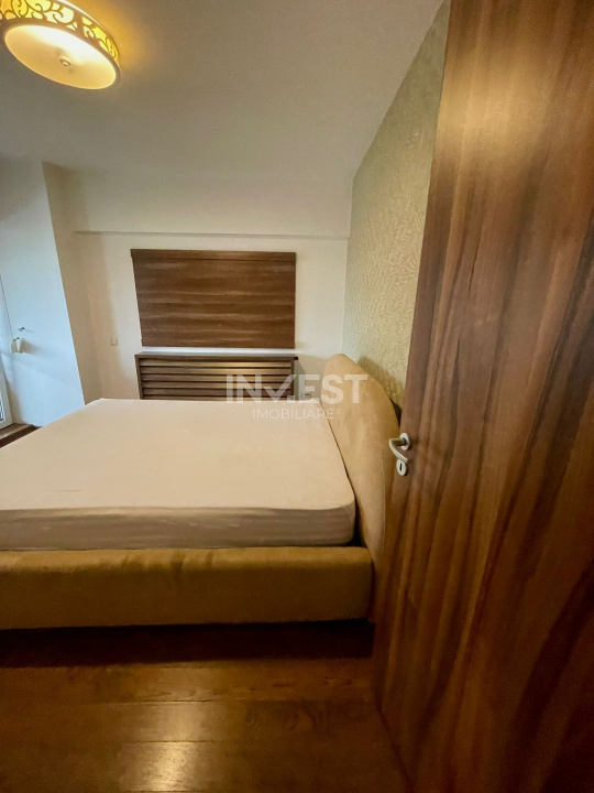 Apartament cu 3 camere- Podul de fier-Bloc Nou - 8