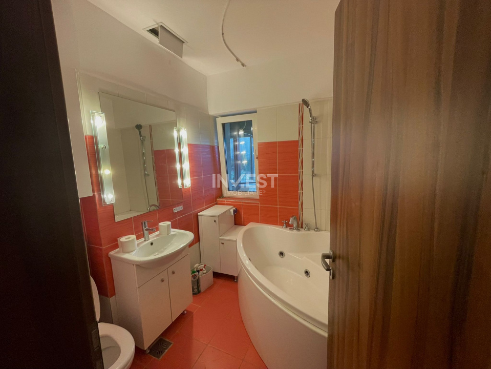 Apartament cu 3 camere- Podul de fier-Bloc Nou - 12