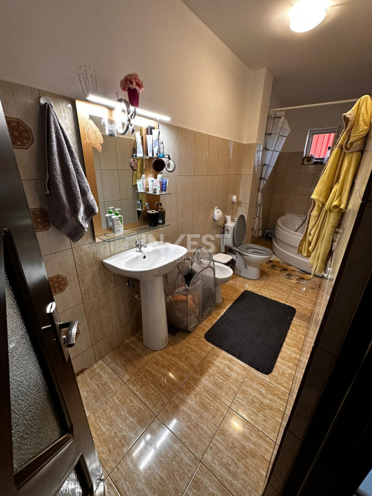 APARTAMENT CU 2 CAMERE, ETAJ 1, NICOLINA-CAPAT CUG - 4