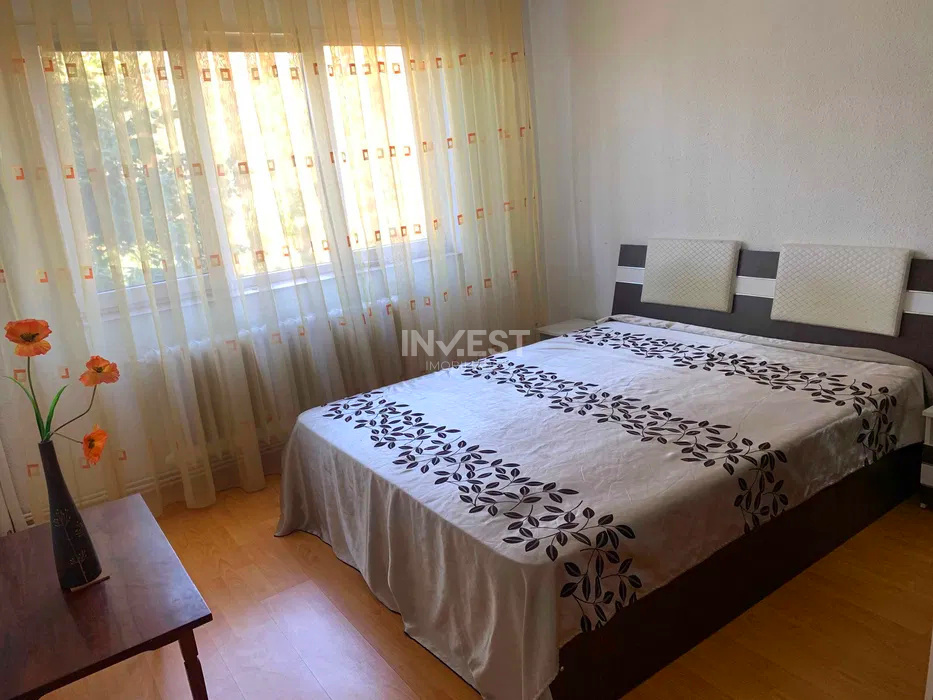 Apartament 2 camere-Podu Ros-Restaurant Odeon-etaj intermediar - 1