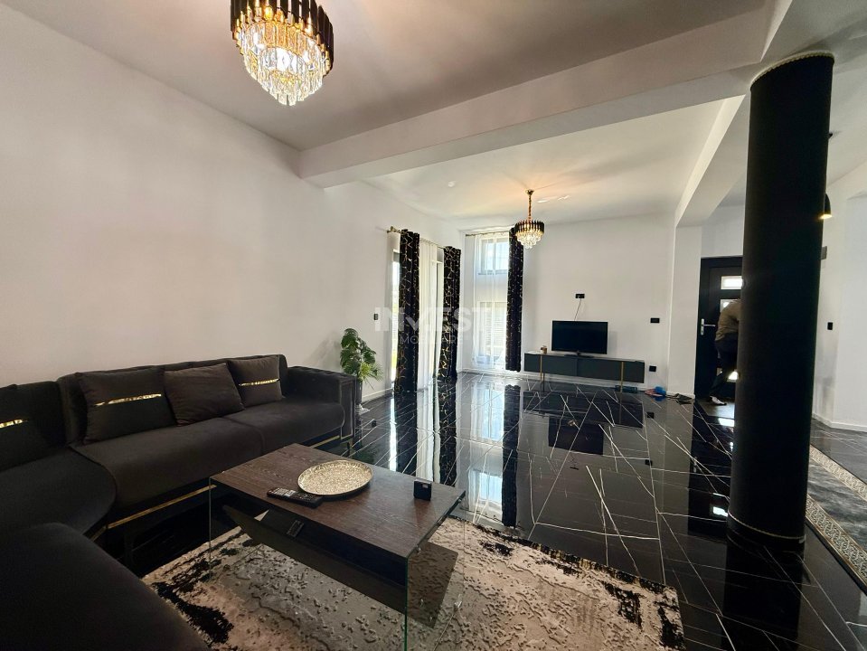 Cartierul Bucium-Iași *Vilă de vânzare* 135 MPU  - 17