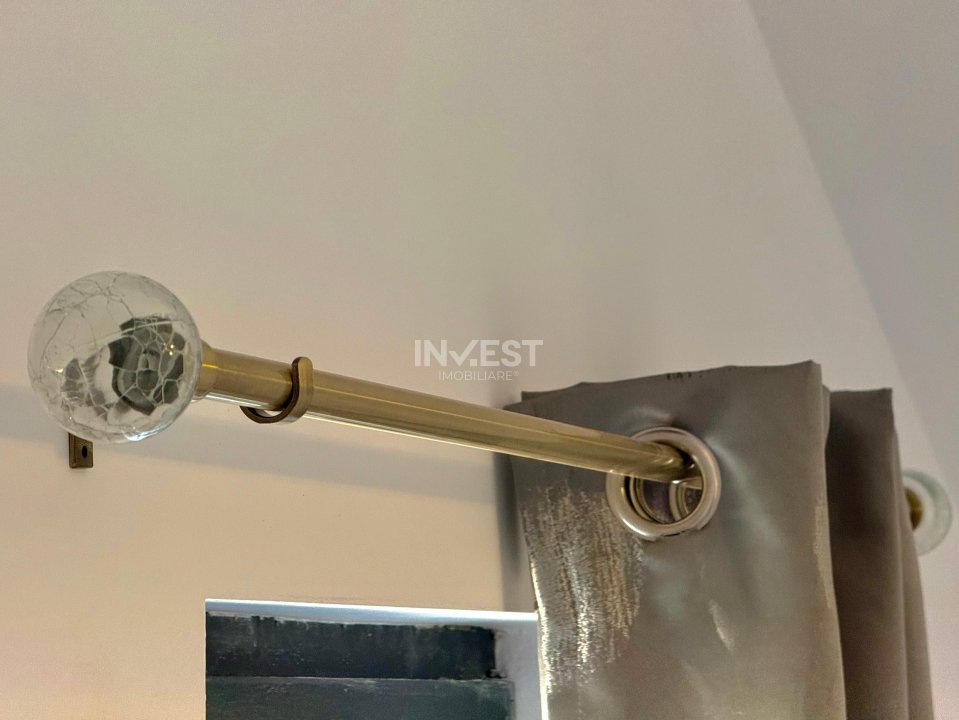 Cartierul Bucium-Iași *Vilă de vânzare* 135 MPU  - 24