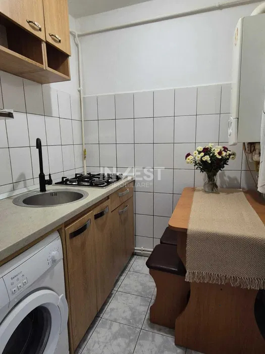 INCHIRIERE-APARTAMENT 3 CAMERE-TATARASI - 4