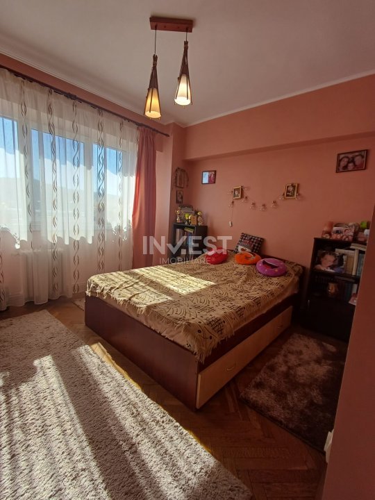 Alexandru Cel Bun-Parcul Voievozilor-Ap 3 camere decomandat- 71mp  - 2